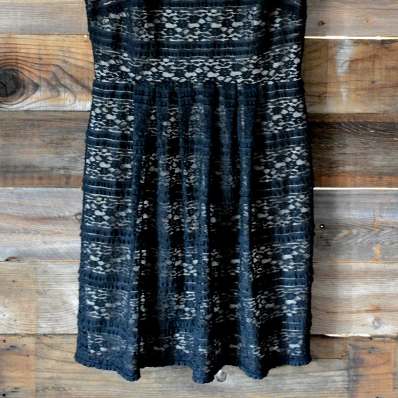 Enfocus Studio sleeveless Black Lace dress - Picture 3 of 7